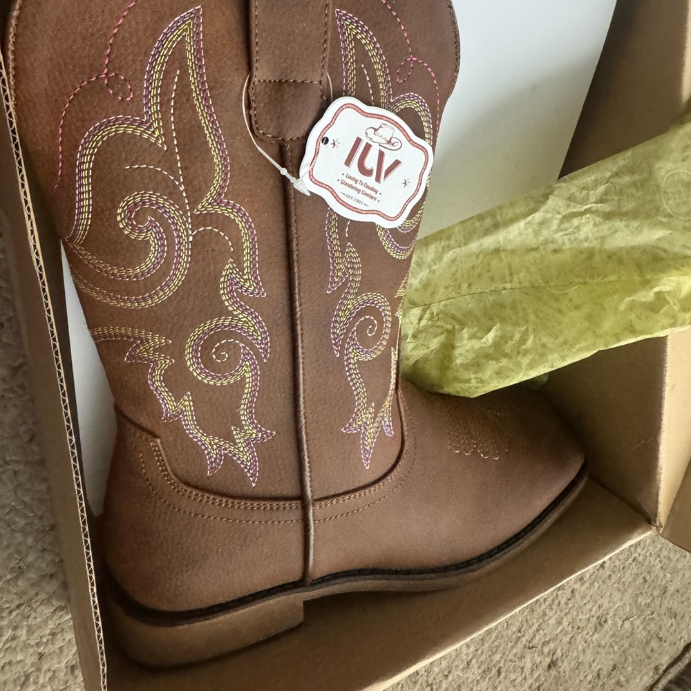 Brown Western Cowboy Boots festival concert fair work horse